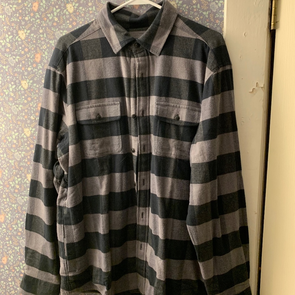 Vineyard Vines Mens Deepwood Regular Fit Flannel